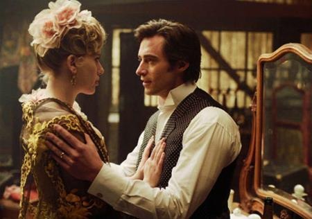 Chán siêu anh hùng, các sao “rủ” nhau làm người thường trên màn ảnh - 5 Bộ phim “The Prestige” (2006) chắc chắn là một trong những tác phẩm giàu sức mạnh nhất với sự tham gia của “Black Widow” Scarlett Johansson, “Người Sói” Hugh Jackman và cả “Người Dơi” Christian Bale
