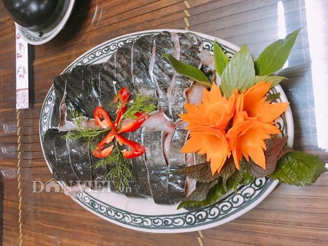 Cá leo 'khủng' nặng 52kg, dài bằng người lớn tiền triệu/kg ở Thủ đô - 6 Cá leo 'khủng' nặng 52kg, dài bằng người lớn tiền triệu/kg ở Thủ đô - 6