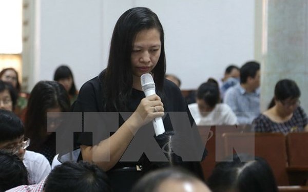 Cách chức tổng giám đốc tập đoàn, đến ngày tàn đại gia mất nghiệp - 4 Hoàn cảnh của nữ giám đốc