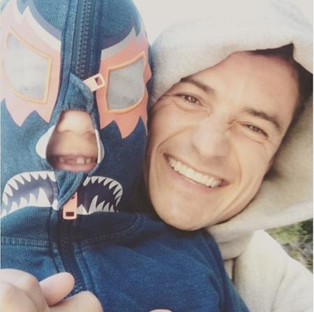 “Tan chảy” trước những ông bố mẫu mực của làng giải trí - 5 Sau khi li dị Miranda Kerr thì Orlando Bloom càng dành nhiều thời gian hơn cho cậu con trai Flynn.
