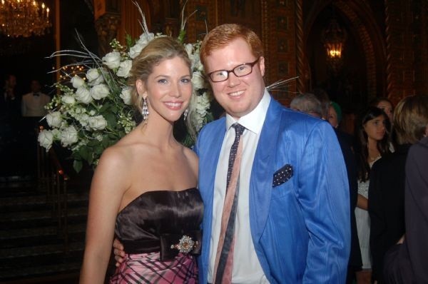 Cay cú vì bị đá, con trai tỷ phú giở mặt đòi bạn gái trả nhẫn 5 tỷ - 2 Wyatt Koch và Ive Gabrielle Slocumb trong ngày lễ đính hôn