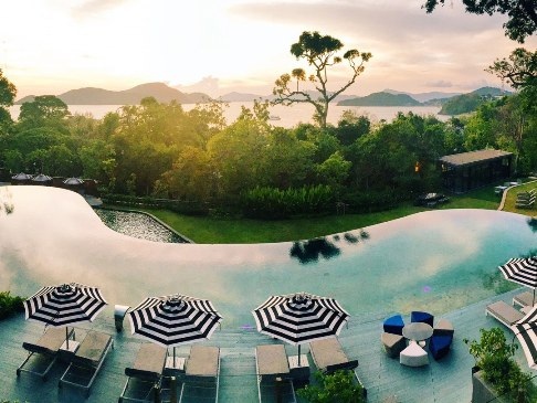 Top 10 bể bơi khách sạn đẹp mê mẩn - 6 Top 10 bể bơi khách sạn đẹp mê mẩn - 6
