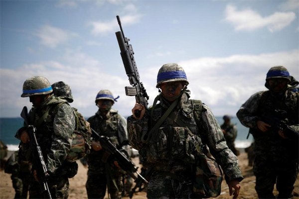 Cảnh lính Mỹ-Hàn tập đổ bộ cực kỳ ấn tượng - 6