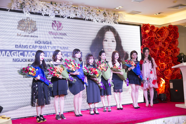 
Đây chính là những cô gái xuất sắc của hệ thống
