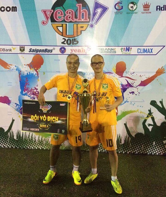 Võ sư Bùi Anh Hùng mong được giao lưu võ thuật với võ sư Pierre Flores - 6 Cùng đồng đội giành chiến thắng tại mùa giải Yeah1 Cup 2015
