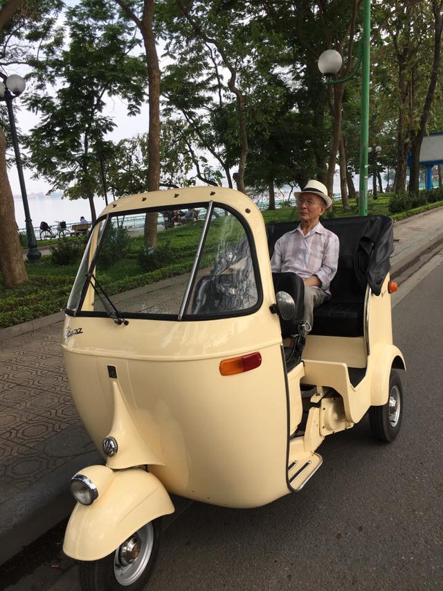 Tận mắt chiêm ngưỡng những “siêu xe” cổ trả nghìn đô không bán - 7 Hai chiếc xe ba bánh được chú sử dụng để đưa hai cụ thân sinh đi chơi, đi tập thể dục vào mỗi buổi sáng.