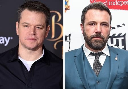 Bất ngờ trước quan hệ “dây mơ rễ má” của các sao nổi tiếng - 6 Matt Damon và Ben Affleck vốn nổi tiếng là đôi bạn thân thiết trong làng giải trí nhưng ít ai biết rằng, hai ngôi sao này còn là anh em họ xa của nhau.