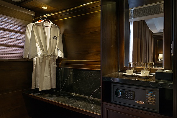 Trải nghiệm du lịch đẳng cấp 5 sao trên con tàu xa hoa nhất vịnh Hạ Long - 7