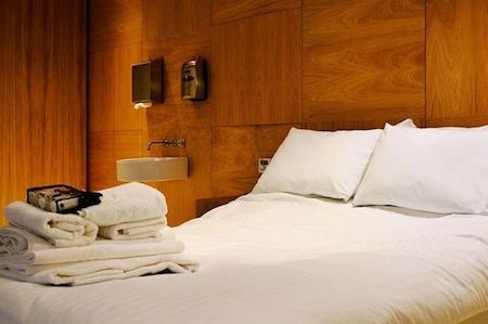 Cận cảnh phòng sinh hơn 241 triệu đồng/đêm của “hoạ mi nước Anh” - 7 Sau khi sinh con, Cheryl có thể hoàn toàn yên tâm tĩnh dưỡng ở Kensington Wing