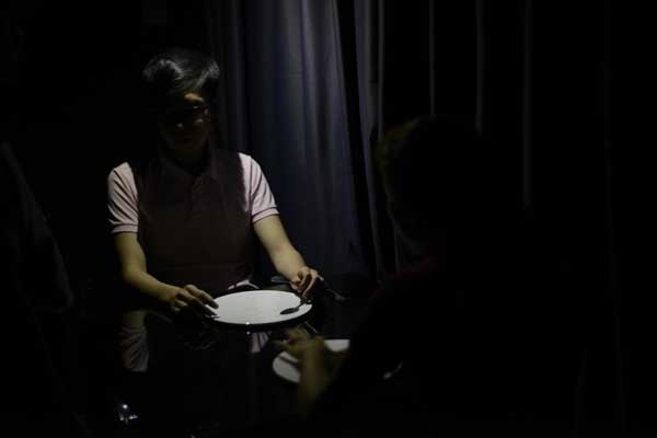 Những bí ẩn trong "nhà hàng bóng tối" tại Sài Gòn - 8