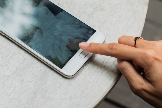 Tại sao “chuyên gia selfie” góc rộng Oppo F3 lại gây bão trên thị trường? - 6 Tại sao “chuyên gia selfie” góc rộng Oppo F3 lại gây bão trên thị trường? - 6