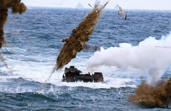 Cảnh lính Mỹ-Hàn tập đổ bộ cực kỳ ấn tượng - 8
