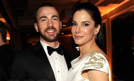 Chris Evans, cao thủ “sát gái” của Hollywood - 8 Chris Evans từng khiến rất nhiều fan hâm mộ phải xôn xao khi tiết lộ chuyện mình từng “cảm nắng” Sandra Bullock suốt thời niên thiếu