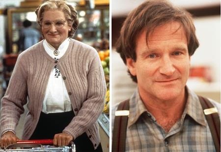 Khi các sao hoán đổi giới tính thần kì - 8 Robin Williams đã giả gái trong tác phẩm “Mrs. Doubtfire” (1993) và dù không được quá dễ thương, xinh đẹp nhưng vai diễn này cũng đã đem lại không ít tràng cười sảng khoái cho khán giả