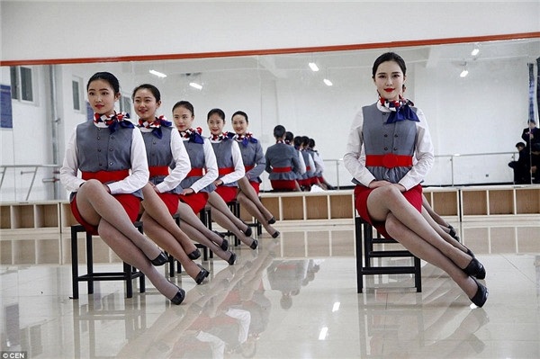 Sự thật ít người biết về nghề tiếp viên hàng không - 9 Sự thật ít người biết về nghề tiếp viên hàng không - 9