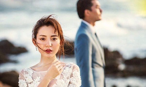 Gái ế "khóc thét" khi đi hẹn hò qua mai mối - 3
Mẹ nhất quyết đẩy tôi ra khỏi nhà mà hoàng tử của tôi vẫn chưa thấy đâu (Ảnh minh hoạ)