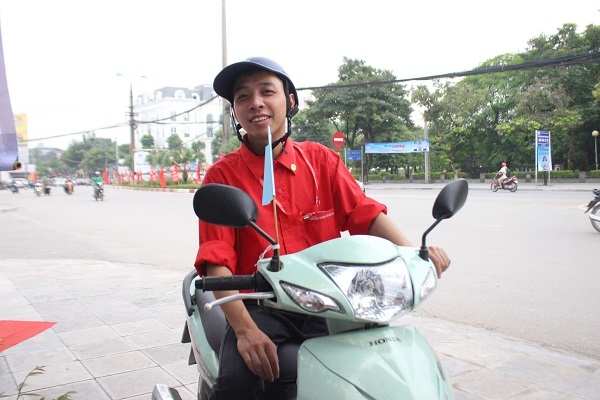 Gặp những người xe ôm đặc biệt nhất Việt Nam - 3 Gặp những người xe ôm đặc biệt nhất Việt Nam - 3