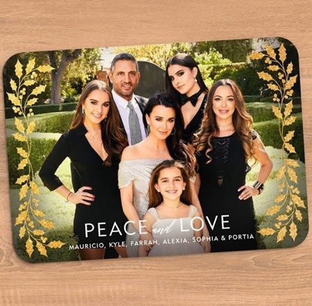 Loạt sao lớn thi nhau chúc mừng Giáng sinh an lành - 8 Tấm thiệp Giáng sinh đẹp như tranh của Kyle Richards cũng xứng đáng được vinh danh