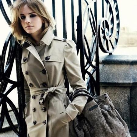 Emma Watson, cô “phù thủy nhỏ” đã lột xác thành “người đẹp” - 9 Trong thời gian này, ngoài việc diễn xuất, Emma Watson còn bắt đầu làm người mẫu cho nhiều thương hiệu nổi tiếng