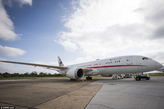 Chuyến bay trong mơ với giá gần 600 triệu đồng/giờ bay - 9 Chuyến bay trong mơ với giá gần 600 triệu đồng/giờ bay - 9