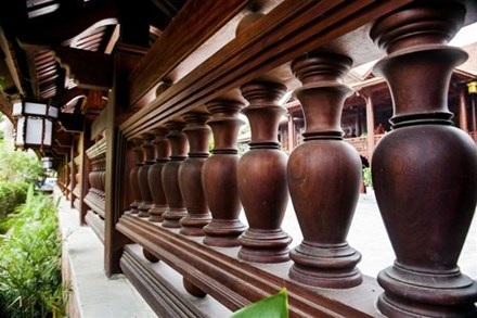 Cận cảnh ngôi nhà gỗ lim có giá 200 tỷ đồng của đại gia Điện Biên - 10 Cận cảnh ngôi nhà gỗ lim có giá 200 tỷ đồng của đại gia Điện Biên - 10
