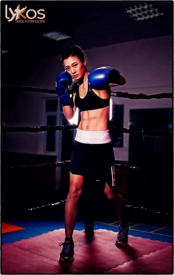 Cận cảnh nhan sắc của cô gái đẹp nhất làng boxing Việt - 10 Cận cảnh nhan sắc của cô gái đẹp nhất làng boxing Việt - 10