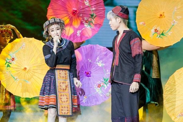 Giang Hồng Ngọc nhận điểm 10 của Ngọc Sơn, giành chiến thắng đầu tiên - 4 Đức Phúc và Cao Công Nghĩa.