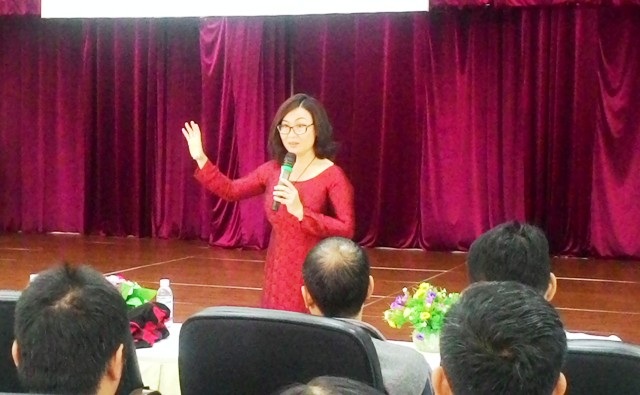 “Học thế này sao thành người bình thường?” - 2 ThS Đinh Thanh Phương cho hay người lớn đang đòi hỏi vô lý ở con trẻ