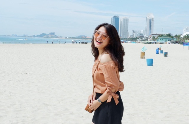 Vẻ đẹp tinh khôi của nữ sinh đạt 9,75 điểm Ngữ văn THPT quốc gia 2017 - 9 Phương Uyên tự nhận xét mình là người rất nghịch ngợm và khá... nhiều lời