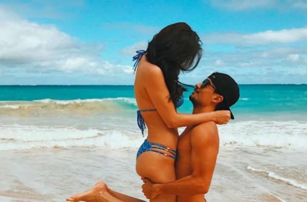 
Hoa hậu Pia Wurtzbach thừa nhận đang hò hẹn với tay đua Marlon Stockinger.
