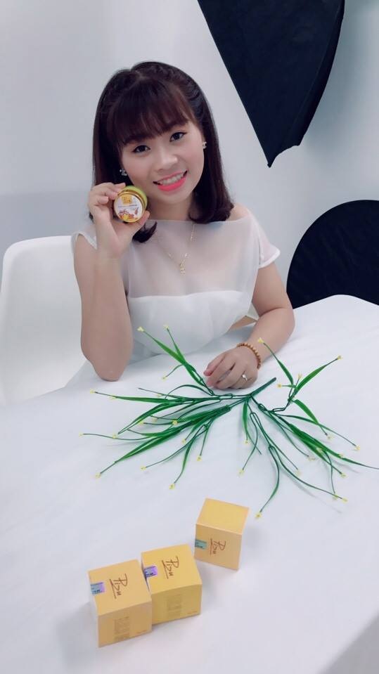 Gặp gỡ cô nàng 9x xinh đẹp thu nhập lên tới 1 tỷ đồng mỗi năm nhờ kinh doanh mỹ phẩm - 1 Gặp gỡ cô nàng 9x xinh đẹp thu nhập lên tới 1 tỷ đồng mỗi năm nhờ kinh doanh mỹ phẩm - 1