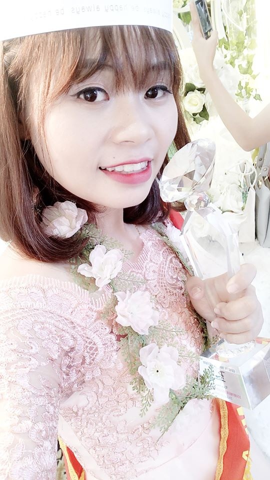 Gặp gỡ cô nàng 9x xinh đẹp thu nhập lên tới 1 tỷ đồng mỗi năm nhờ kinh doanh mỹ phẩm - 5 Gặp gỡ cô nàng 9x xinh đẹp thu nhập lên tới 1 tỷ đồng mỗi năm nhờ kinh doanh mỹ phẩm - 5