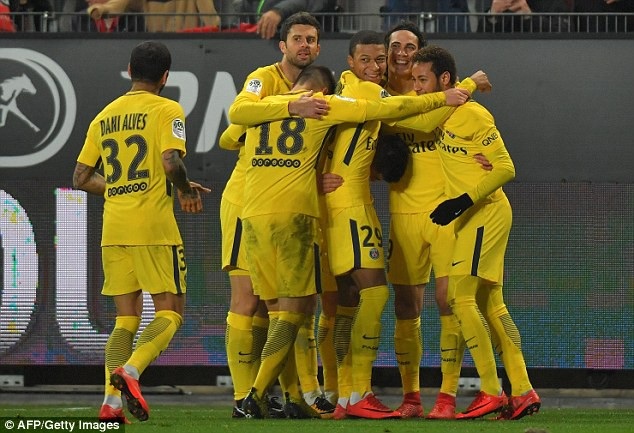 Neymar tỏa sáng rực rỡ, PSG đại thắng ở Ligue 1 - 1 PSG đại thắng Rennes với tỷ số 4-1