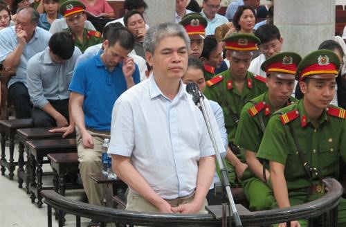 PVN nói không có "quỹ đen", lao động nghèo "sợ" mức lương tối thiểu - 3 Vụ các bị cáo khai chi quỹ đen chi cho các sếp trong đại án OceanBank, PVN phủ nhận có chủ trương lập quỹ đen