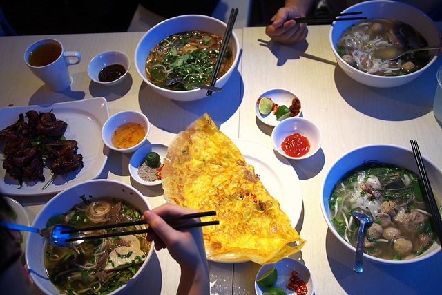 5 địa chỉ ẩm thực Việt ở nước ngoài nổi tiếng thế giới - 2 Thực khách có thể tìm được tất cả các món ăn Việt theo nhu cầu. (Ảnh: Internet)