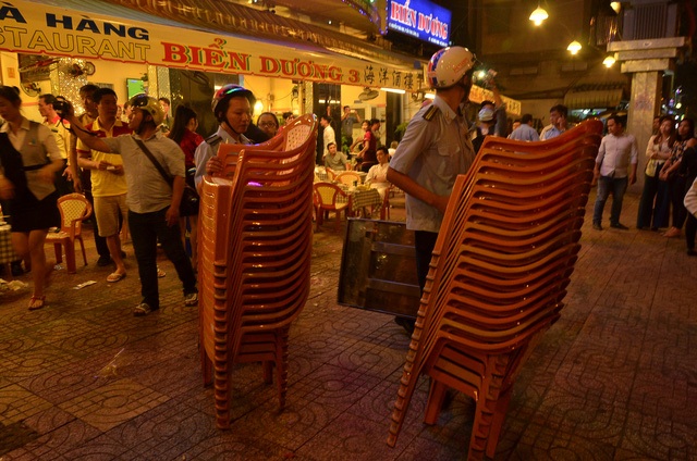 Nhà hàng, quán nhậu “nuốt chửng” vỉa hè quận 1 - 6 Nhà hàng Biển Dương 3 đã từng bị ông Đoàn Ngọc Hải xử lý