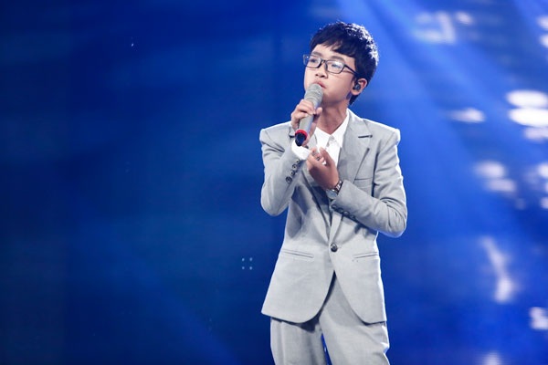 Isaac dựng tóc gáy khi nghe “Hoàng tử bolero” nhí hát - 1 Quang Linh.