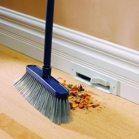 Lý giải những điều kiêng kỵ ngày đầu năm - 1
Quan niệm dân gian có tục kiêng quét nhà vào ngày đầu năm (ảnh minh hoạ)