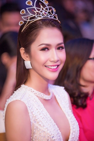 Hoa hậu Phan Thu Quyên: “Tôi đã nếm trải áp lực đeo vương miện” - 1
