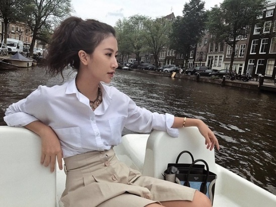 Quỳnh Anh Shyn: Từ nữ sinh trong sáng đến tiểu thư kiêu kỳ quyến rũ - 12 Quỳnh Anh Shyn: Từ nữ sinh trong sáng đến tiểu thư kiêu kỳ quyến rũ - 12