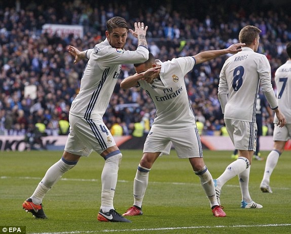 Real Madrid 2-1 Malaga: Sergio Ramos lập cú đúp - 4
Ramos tỏa sáng mang về 3 điểm cho Real Madrid