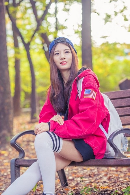 Raon Lee nổi tiếng vì đã cover lại các ca khúc nhạc phim hoạt hình được nhiều người yêu thích