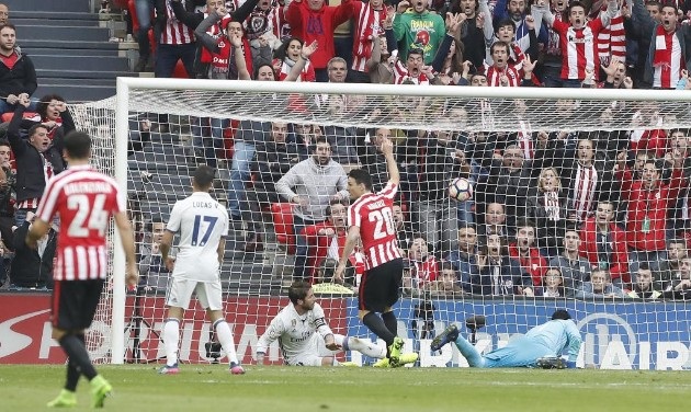 Hạ gục Bilbao, Real Madrid xây chắc ngôi đầu bảng La Liga - 2
Aduriz bất ngờ gỡ hòa 1-1 cho Bilbao
