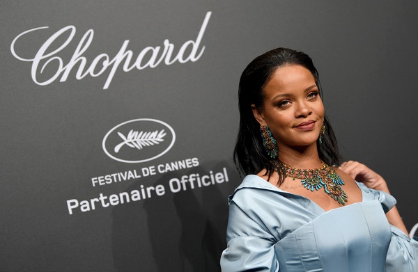 Người mẫu bạch biến nổi bật trong tiệc tại Cannes - 13
Rihanna cá tính và sành điệu