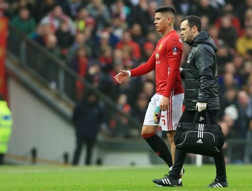 Marcos Rojo dính chấn thương ở trận gặp Reading