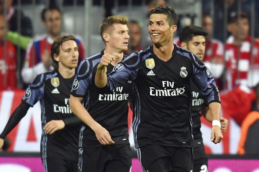 C.Ronalo đập tan những sự chỉ trích sau màn trình diễn rực sáng trong trận đấu với Bayern Munich