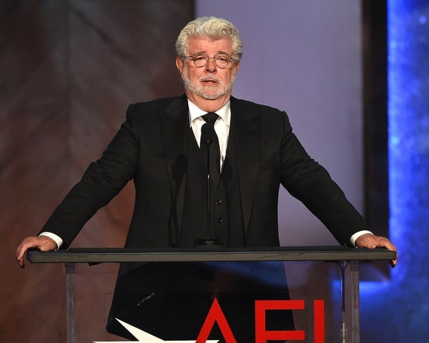 Những ngôi sao “siêu già” vẫn làm bố - 6
George Lucas - đạo diễn của phim bom tấn Star Wars lên chức bố lần thứ 4 vào năm 2013 khi ông đã qua tuổi 69.