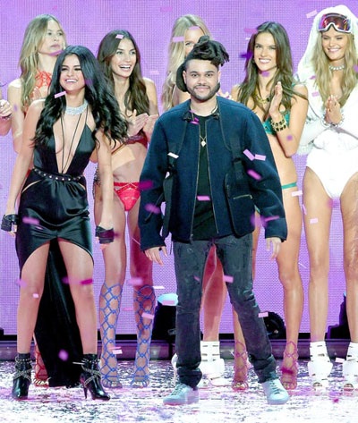 Bella Hadid "dứt tình" với Selena Gomez - 4
Selena Gomez và The Weeknd quen nhau từ năm ngoái khi cùng trình diễn trong Victoria’s Secret Fashion Show