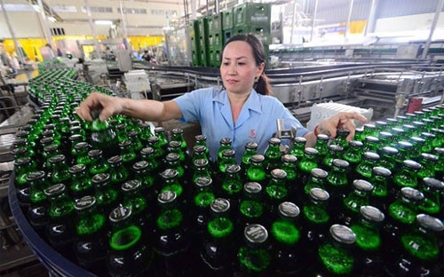 Giá khởi điểm 320.000 đồng của Sabeco quá cao? - 1
Chiều nay (29/11), cũng tại Sở Giao dịch chứng khoán TPHCM, Tổng công ty Cổ phần Bia - Rượu - Nước giải khát Sài Gòn sẽ tổ chức buổi giới thiệu đợt chào bán cổ phần của Nhà nước tại Sabeco đến với các nhà đầu tư.