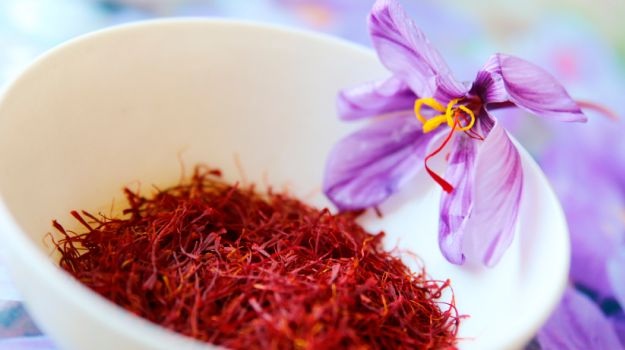 Nhụy nghệ tây - thứ gia vị đắt đỏ hơn vàng - 6 Nhụy nghệ tây - thứ gia vị đắt đỏ hơn vàng - 6